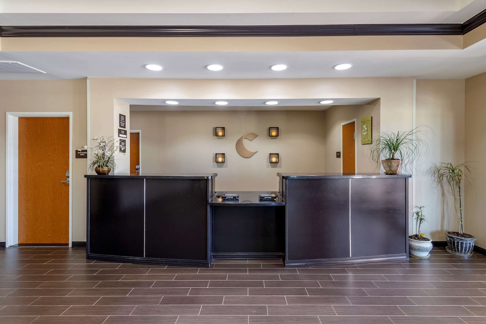 Comfort Inn & Suites Glenpool 8/32