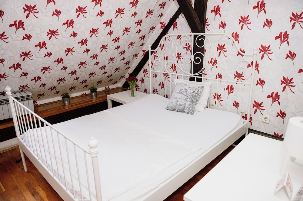 HOSTEL CENTAR 20/52
