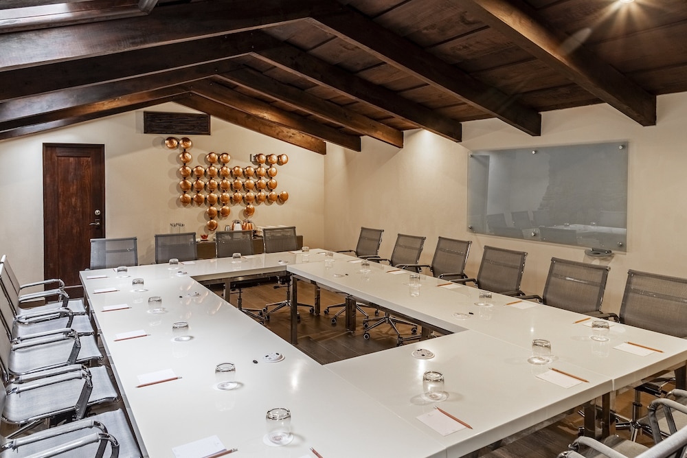 El Convento Boutique Hotel 52/66