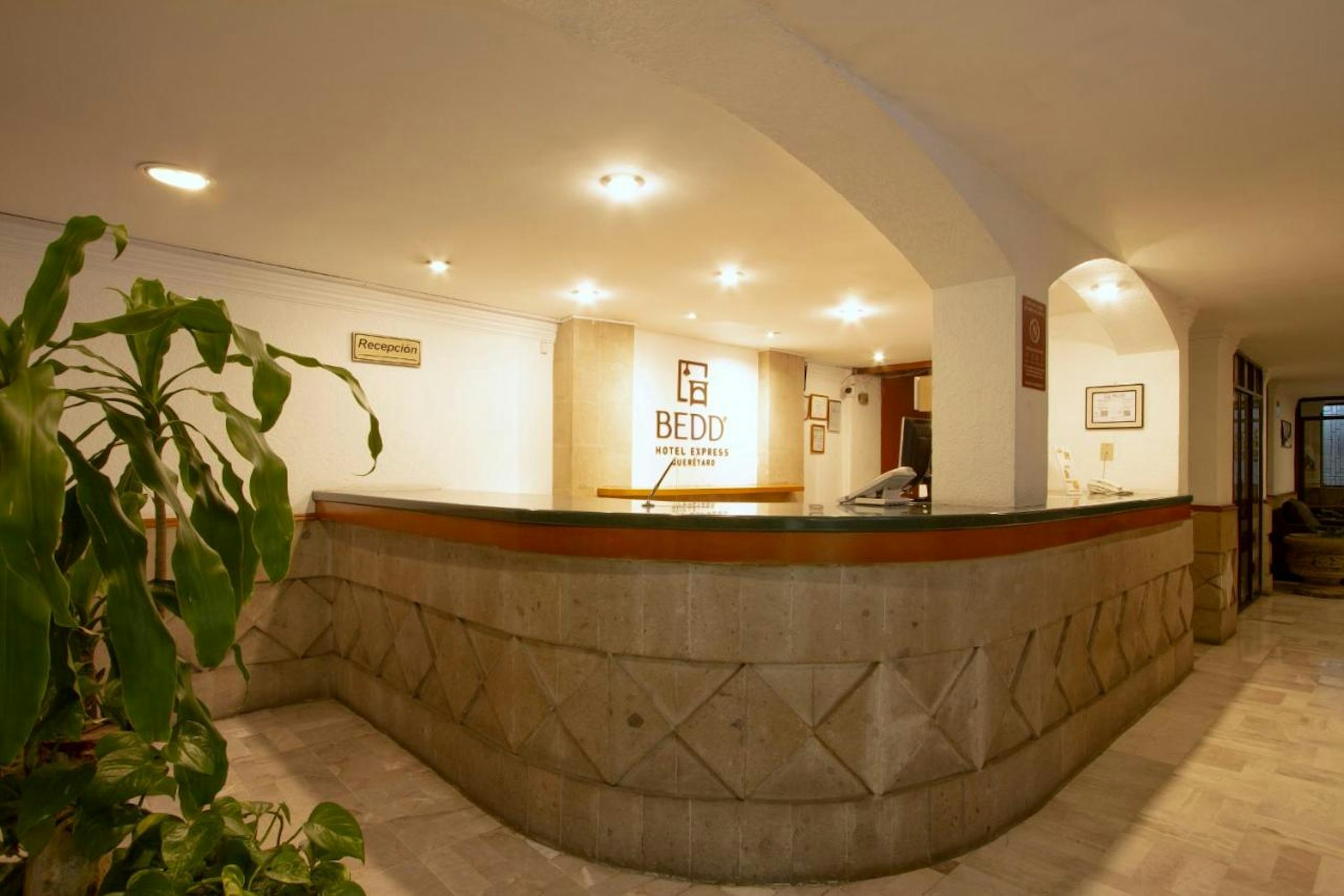 Hotel Beddo Queretaro Express 5/12