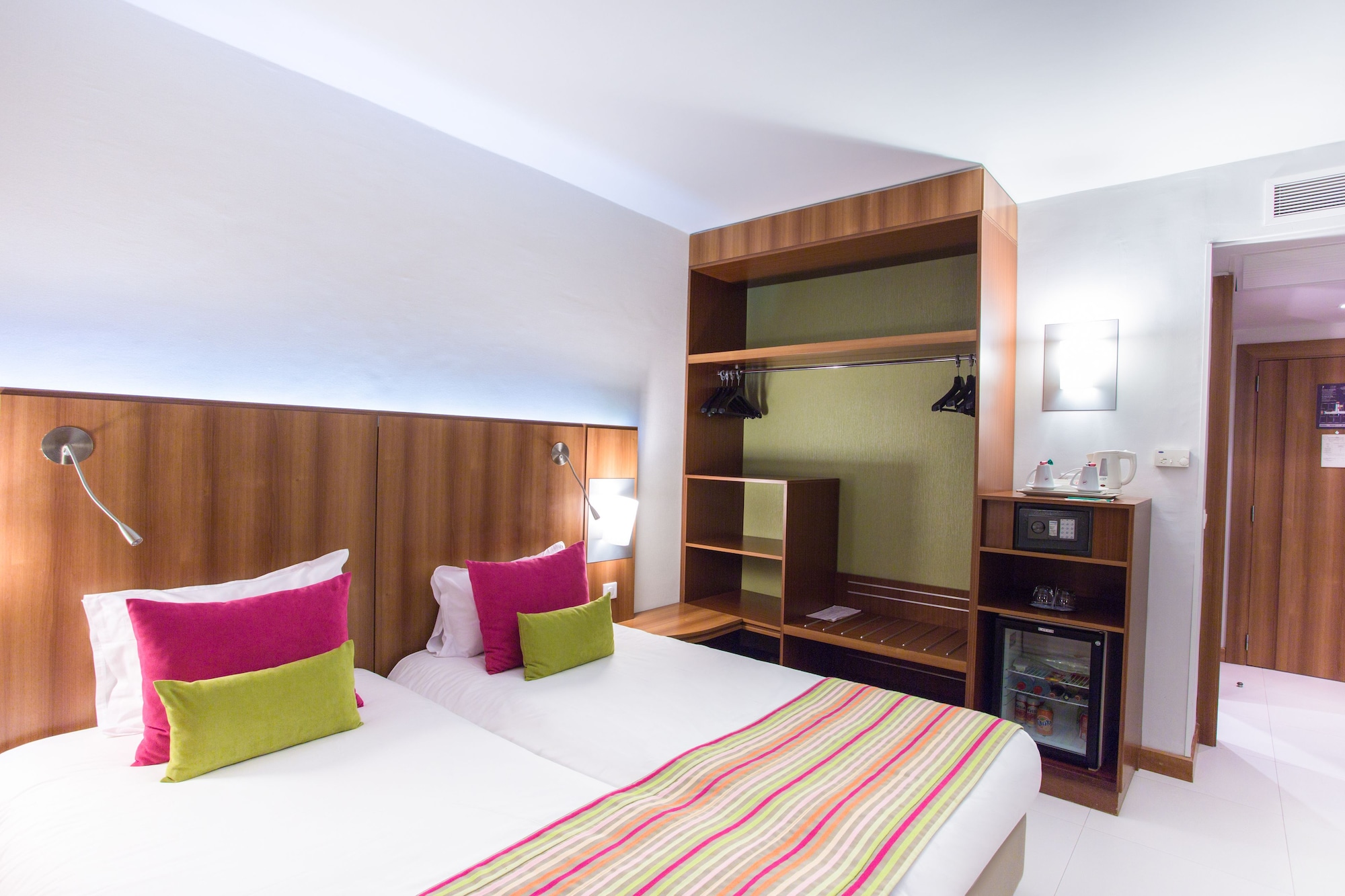 BASIC, DOUBLE BED