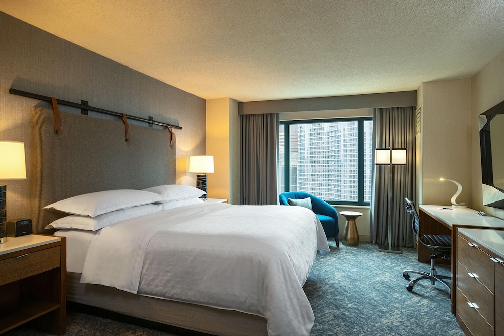 Sheraton Grand Chicago Riverwalk 6/62