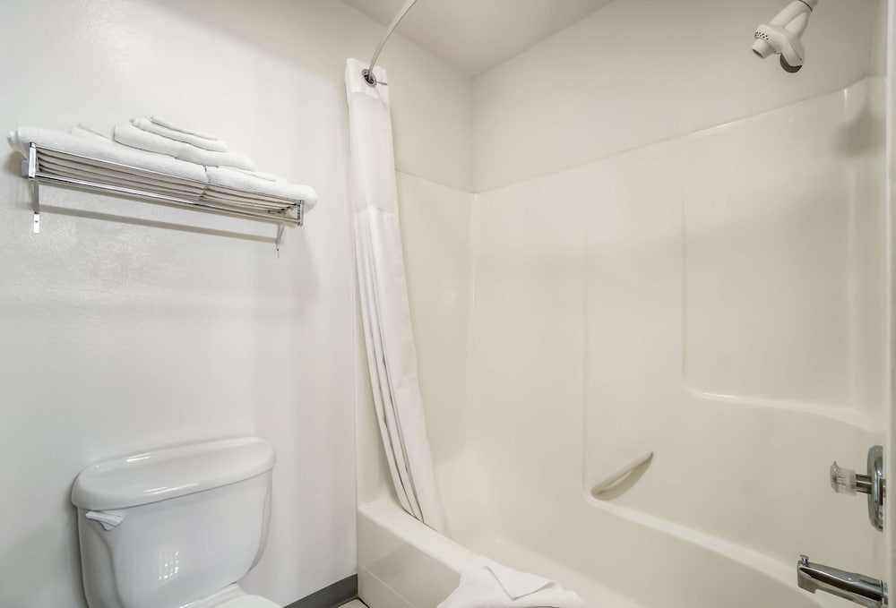 Americas Best Value Inn Green River 7/28