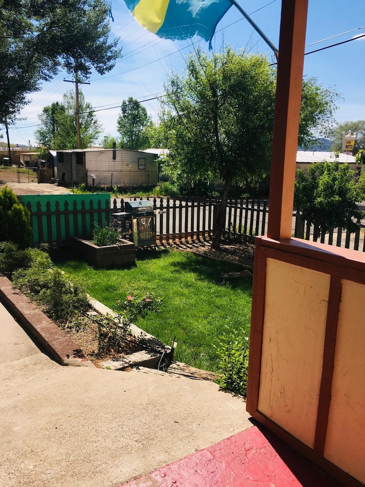 Williams AZ Hostel 61/67