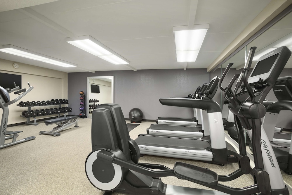 DoubleTree by Hilton Hotel Dallas DFW Airport North 28/53