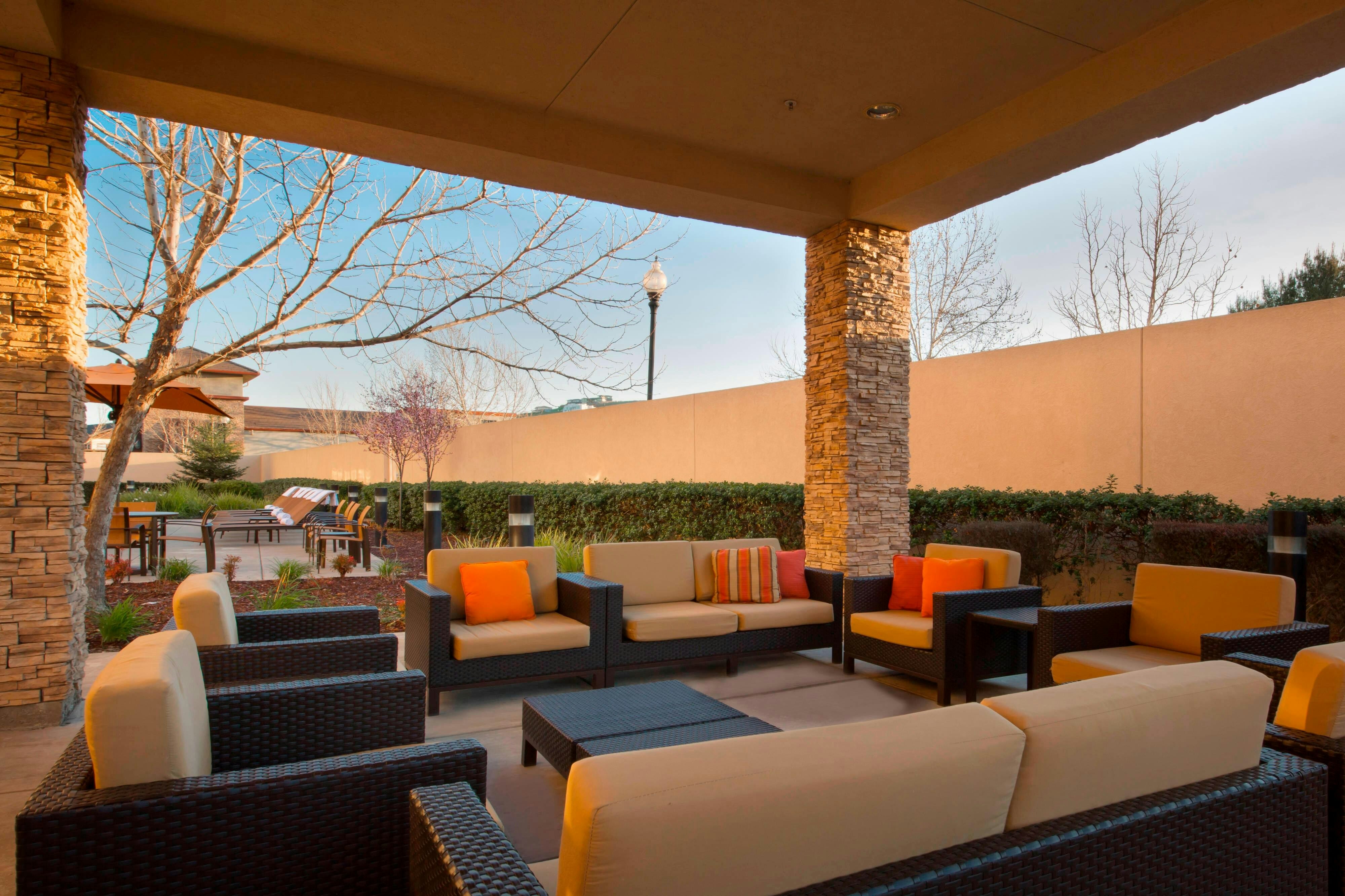 Courtyard Sacramento Folsom 10/18