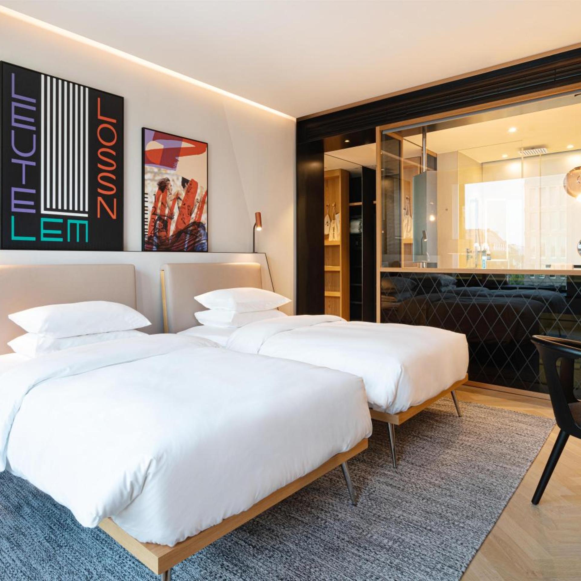 Room, Single Bed