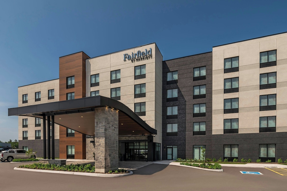 Fairfield Inn & Suites Gravenhurst Muskoka 45/50