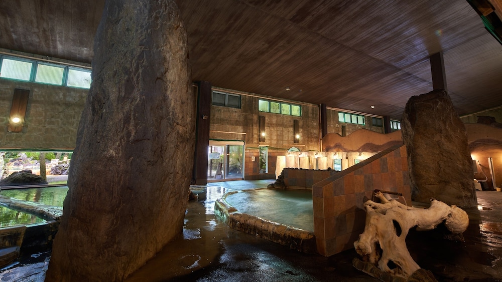 ARDEN HOTEL ASO 42/66