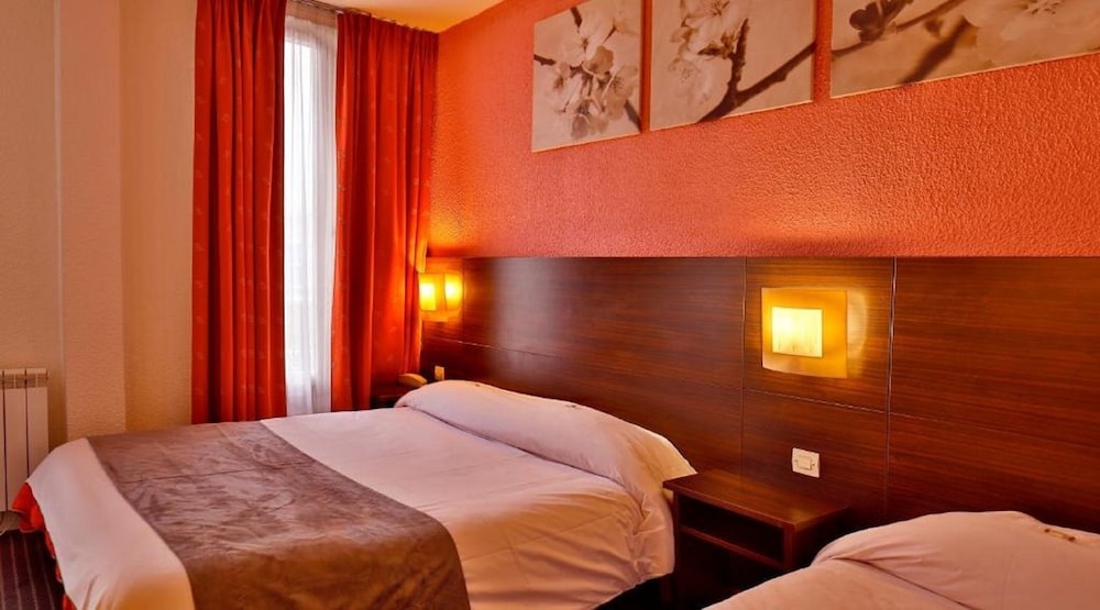 Hotel Arc Paris Porte D Orleans Formerly Kyriad Paris Sud Porte D Orl Ans 36/57