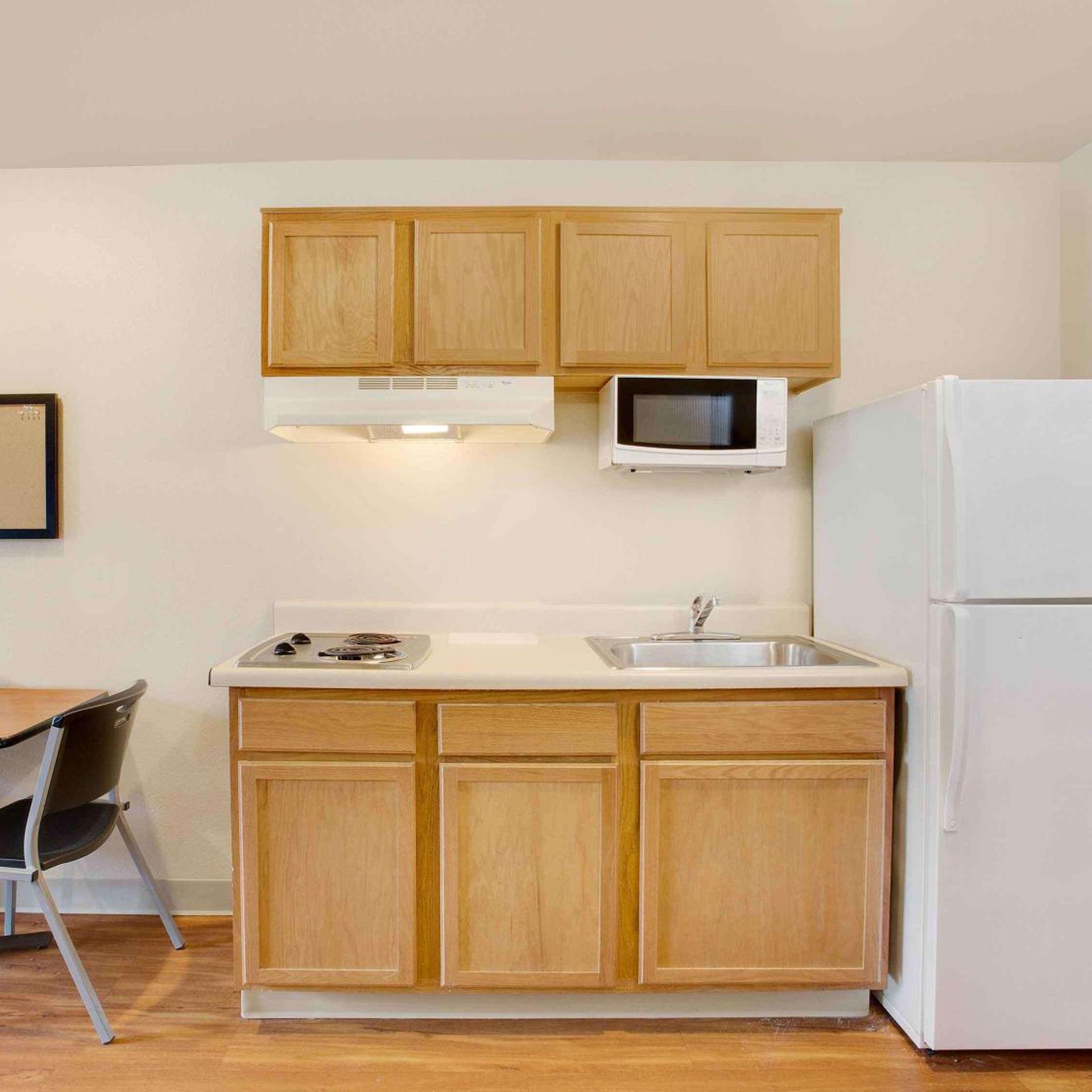Extended Stay America Select Suites - Mobile - I-65 7/33