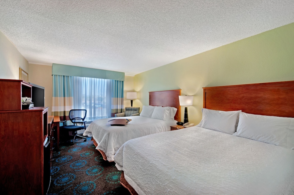 Hampton Inn Lake Havasu 16/49