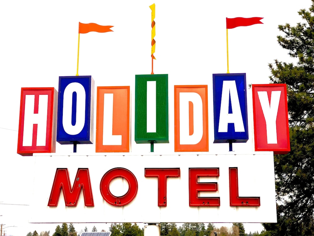 Holiday Motel 5/52