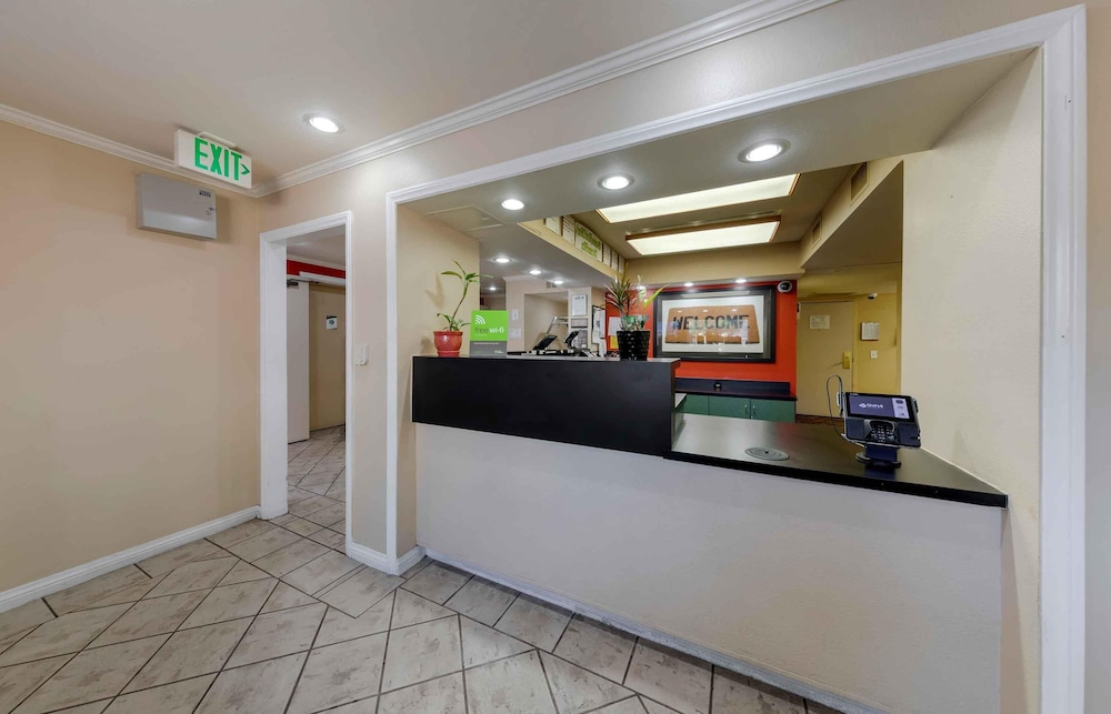 Extended Stay America Suites Orange County Cypress 5/62