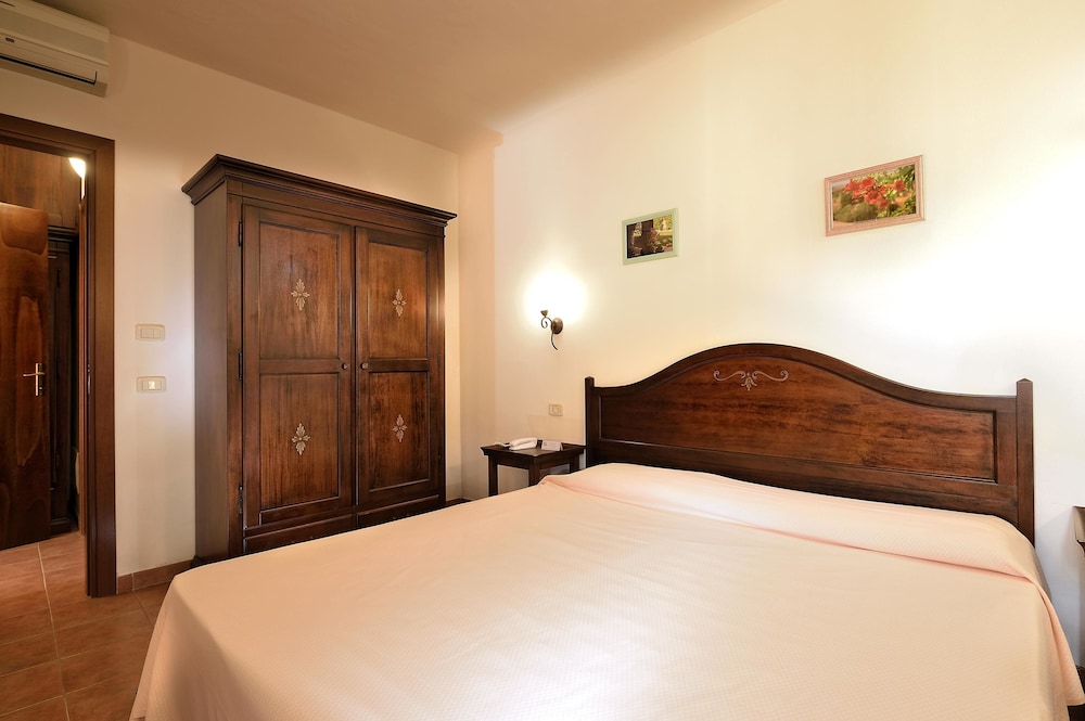 STANDARD, DOUBLE OR TWIN BED
