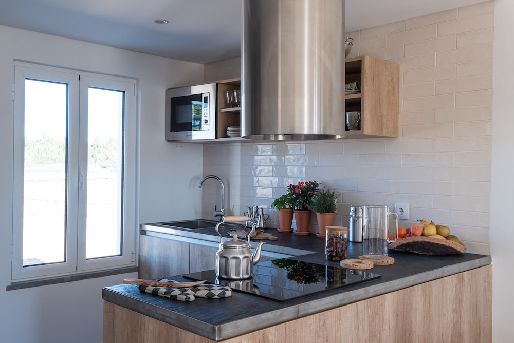 Craveiral Farmhouse by Belong Staying & Feeling 6/38