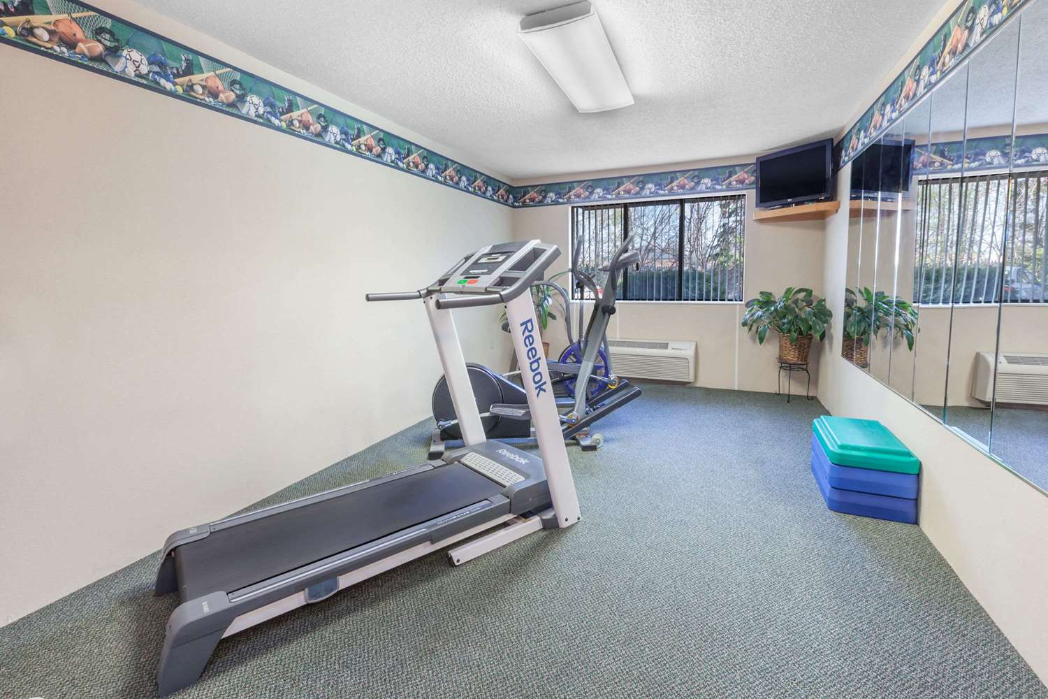 Baymont by Wyndham Midland 13/24
