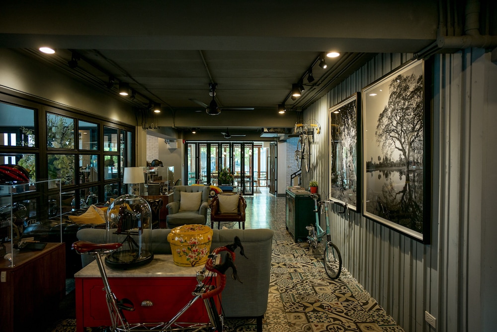 Nandha Hotel 52/71