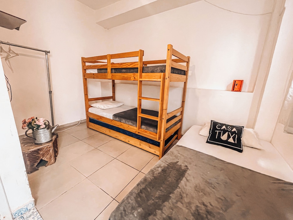 Voa Casa Tuxi 33/66