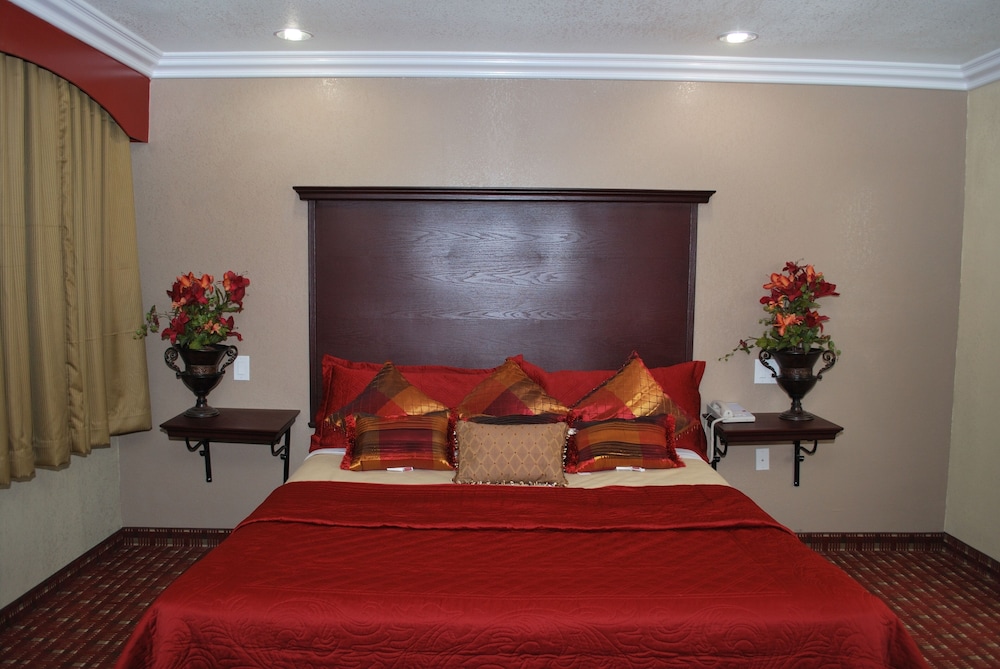 Budget Inn Anaheim 10/24