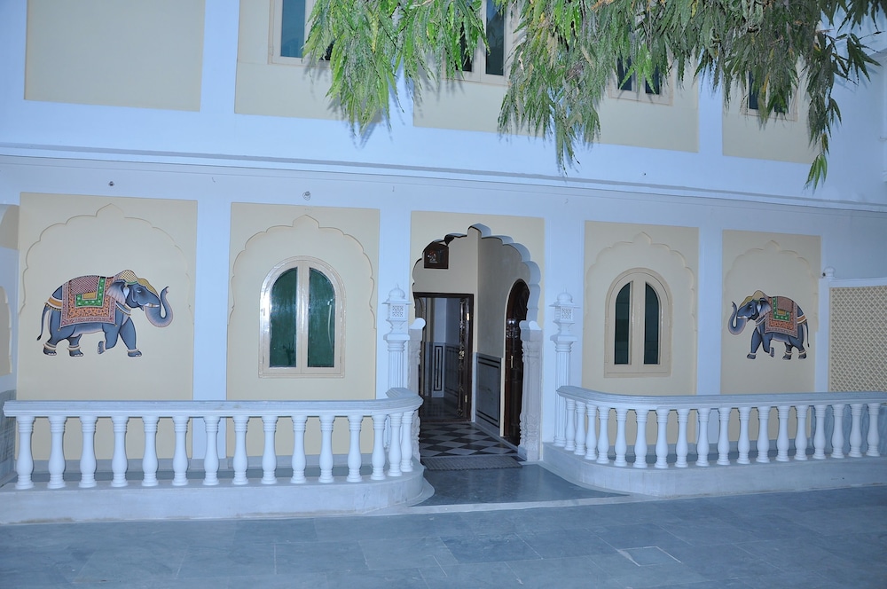 Khatu Haveli 6/61