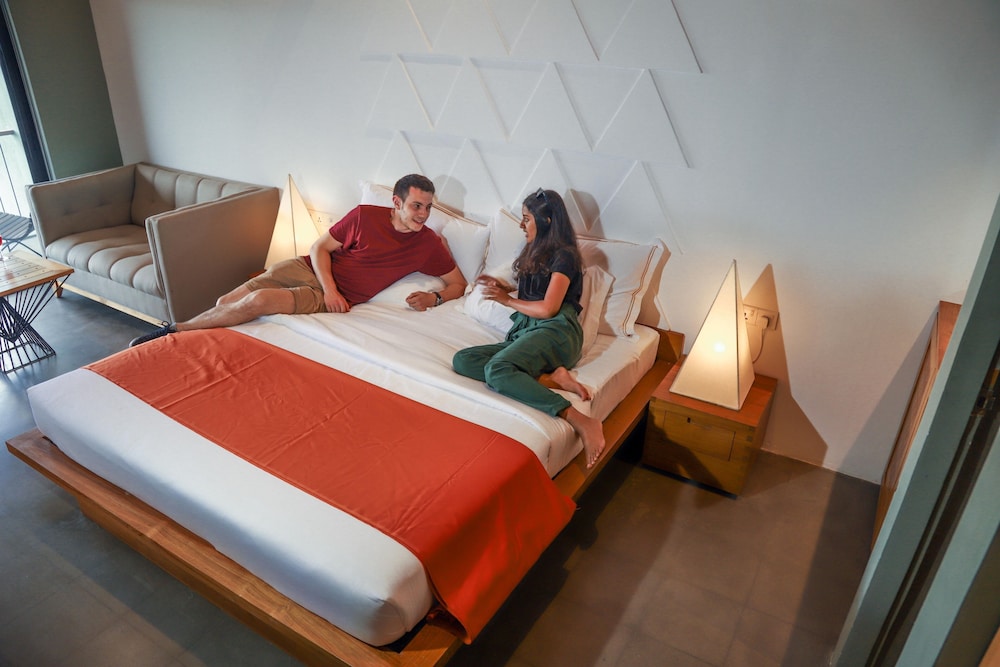 Giritale Hotel 11/50