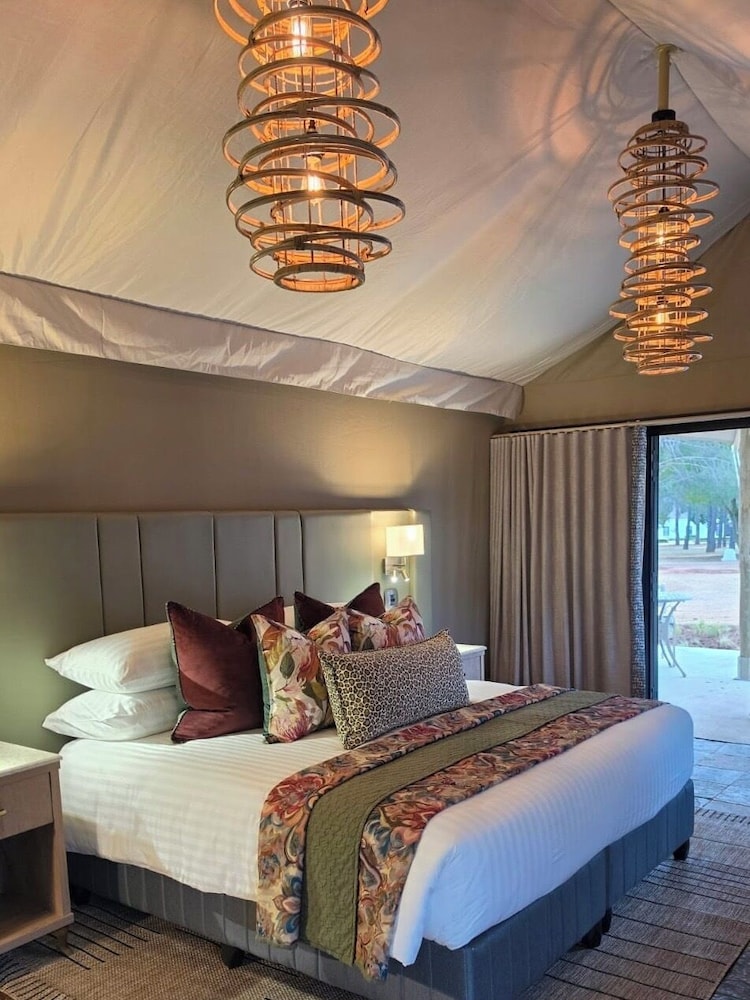 Glamping, Suite, King Bed