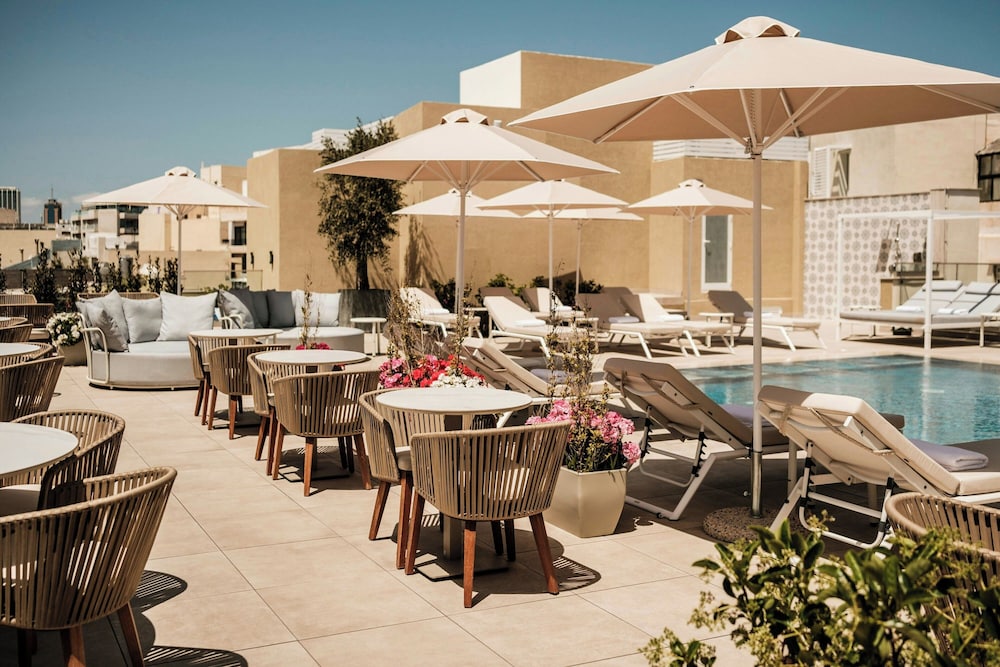 Courtyard by Marriott Sliema 46/50