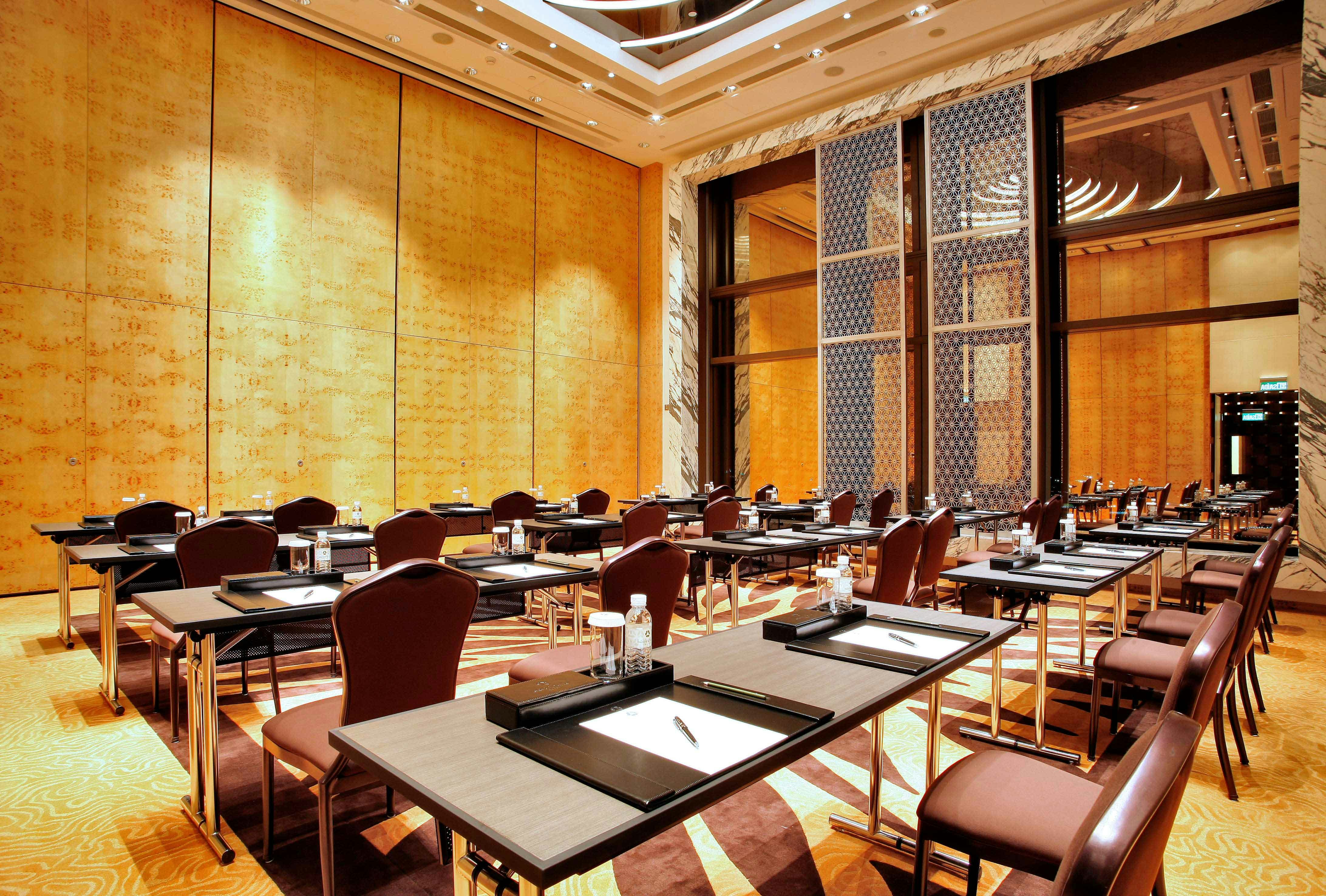Hotel Okura Macau 50/56