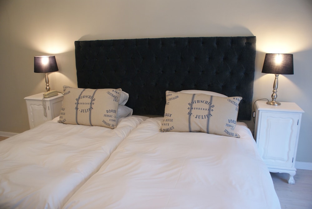 Whale Rock Luxury Lodge 32/65