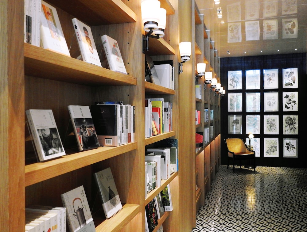 The Mumian Hotel Shenzhen Houhai 42/48
