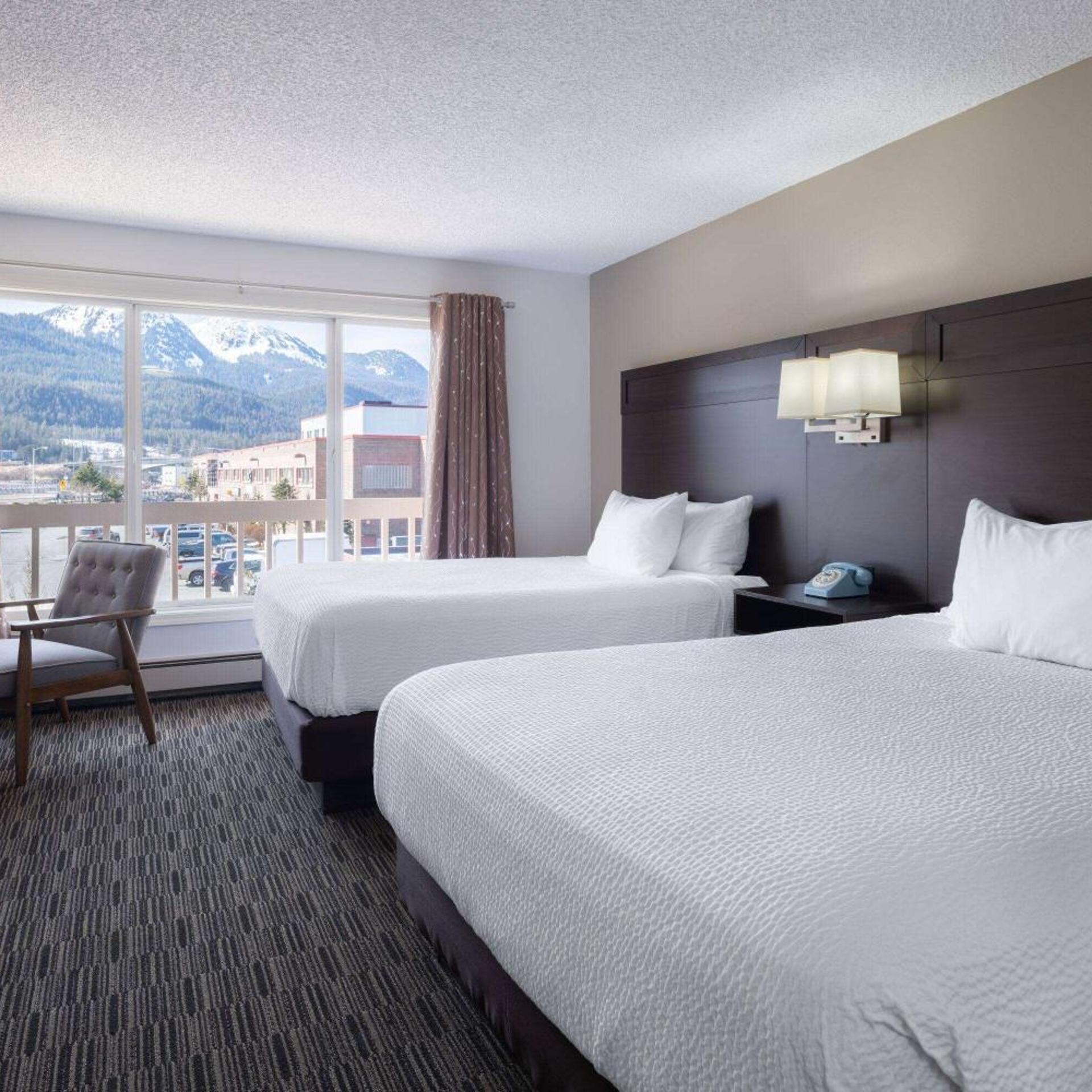 1 Bedroom, Suite, Queen Bed, Water View