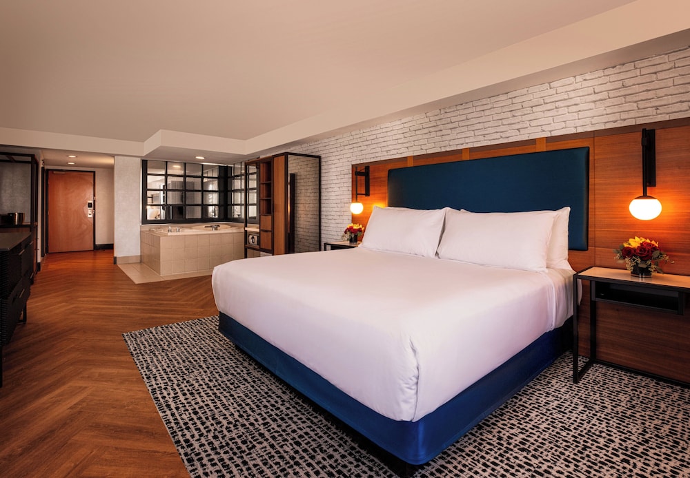 SPA, SUITE
