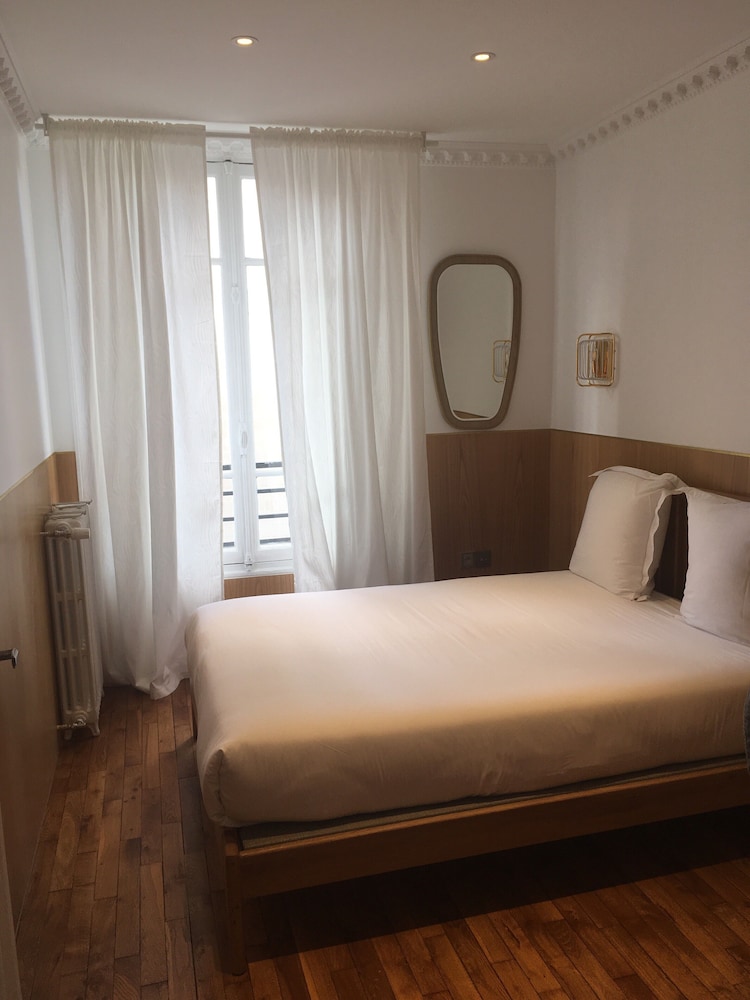 Residence Clignancourt 2/36