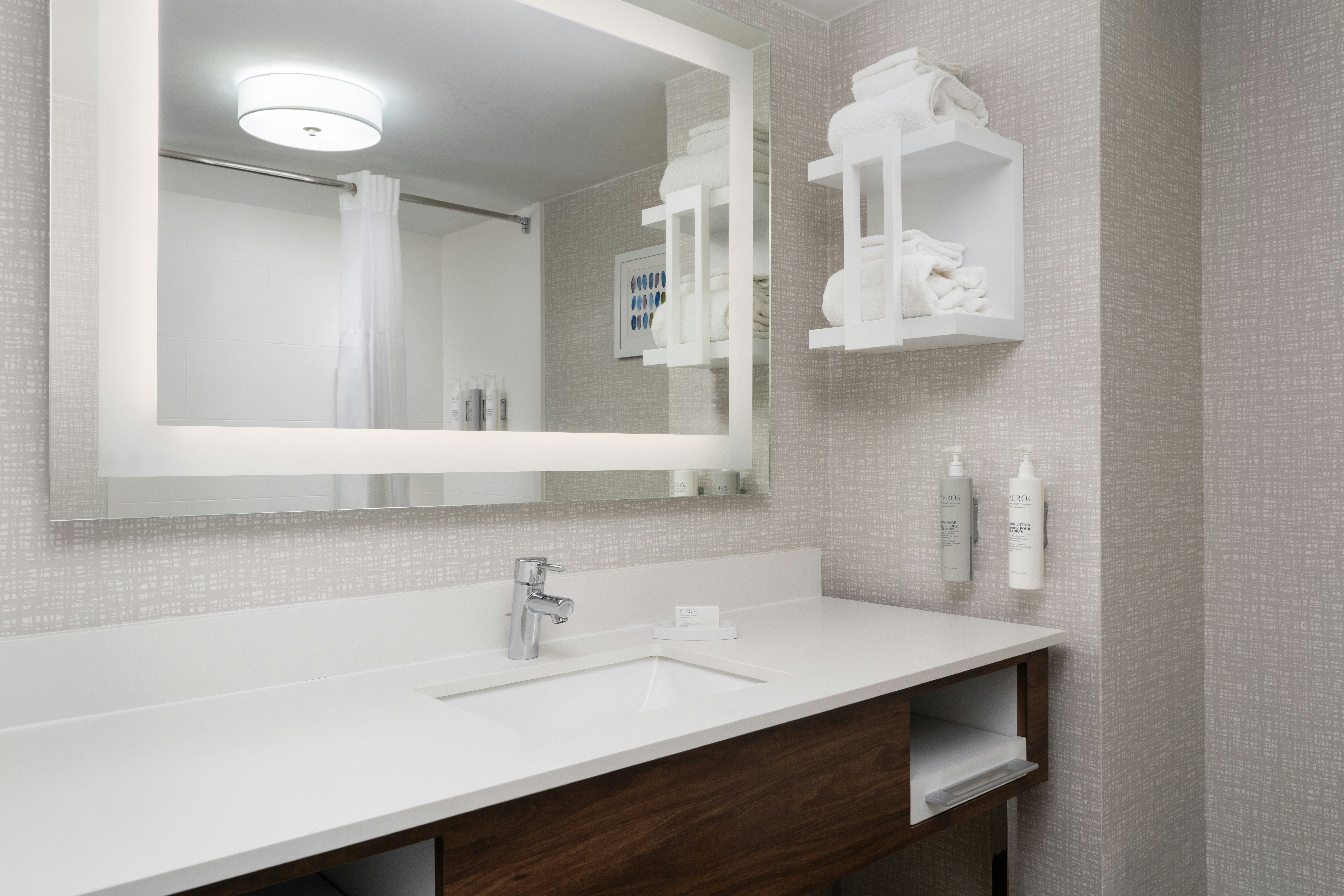 غرفة بسريرين كوين لذوي الإعاقة، Hampton Inn Roanoke/Hollins - I-81 2/2