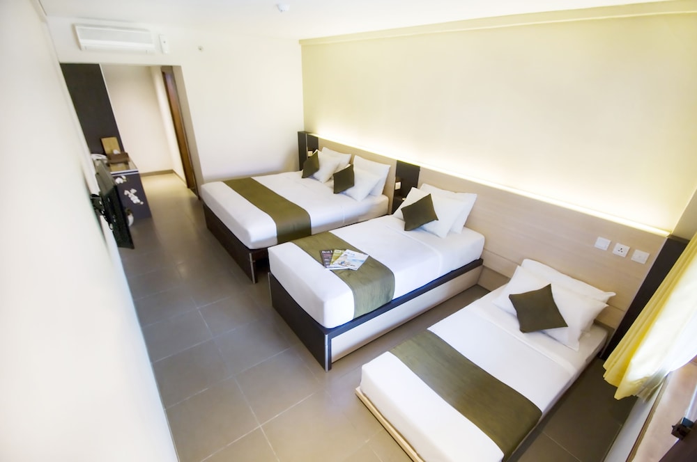 Sukajadi Hotel, Convention and Gallery 5/27