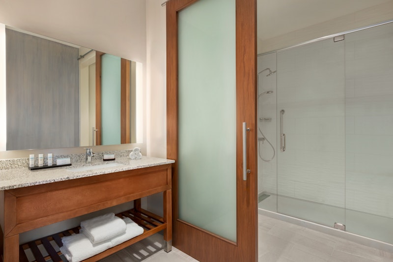 Embassy Suites By Hilton Sarasota Fl 64/65