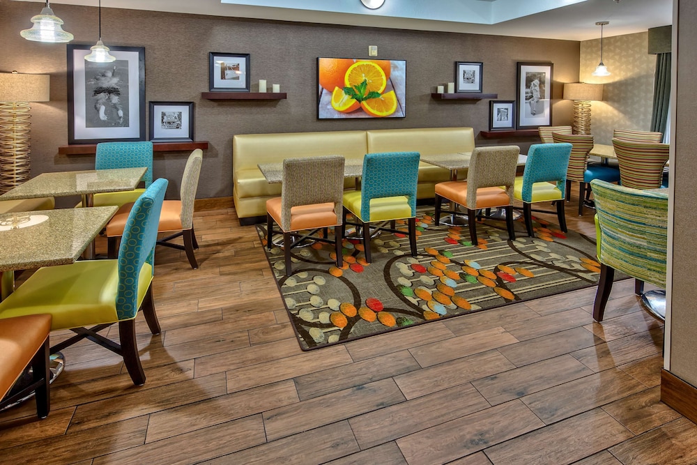 Hampton Inn Winter Haven 38/55
