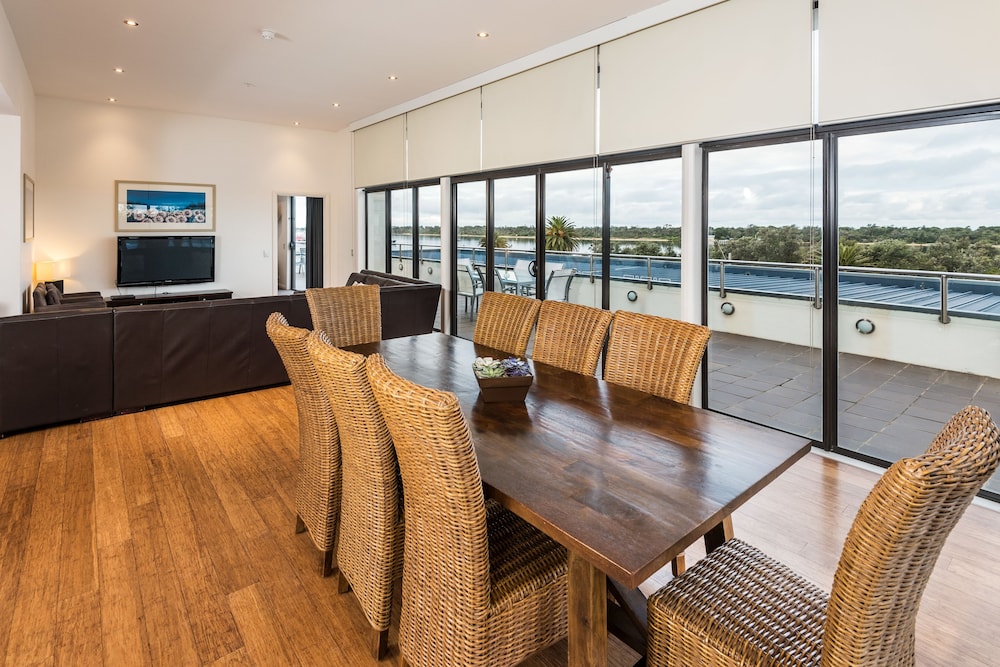 The Esplanade Resort and Spa 34/49