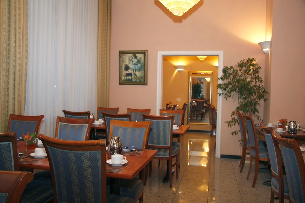 Apartment Hotel Kral 39/49