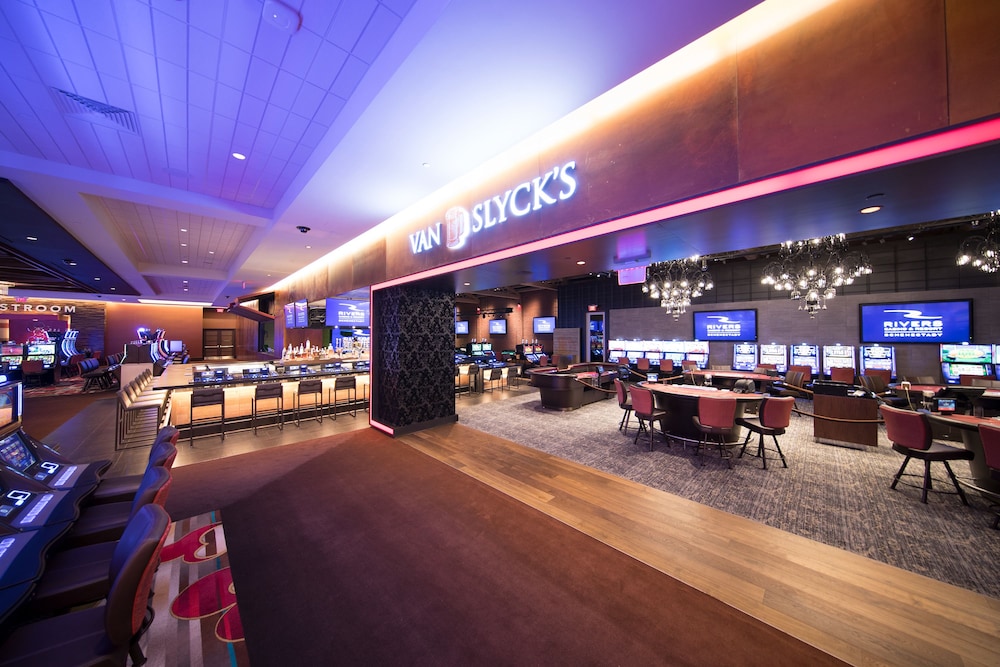 The Landing Hotel at Rivers Casino and Resort 49/63