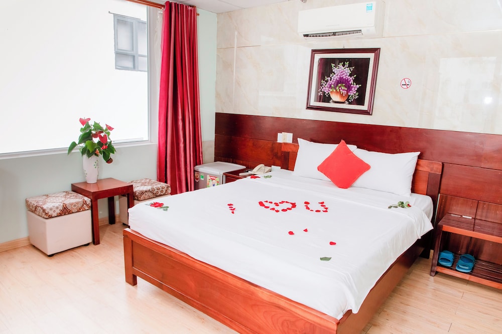 Art Deluxe Hotel 28/60