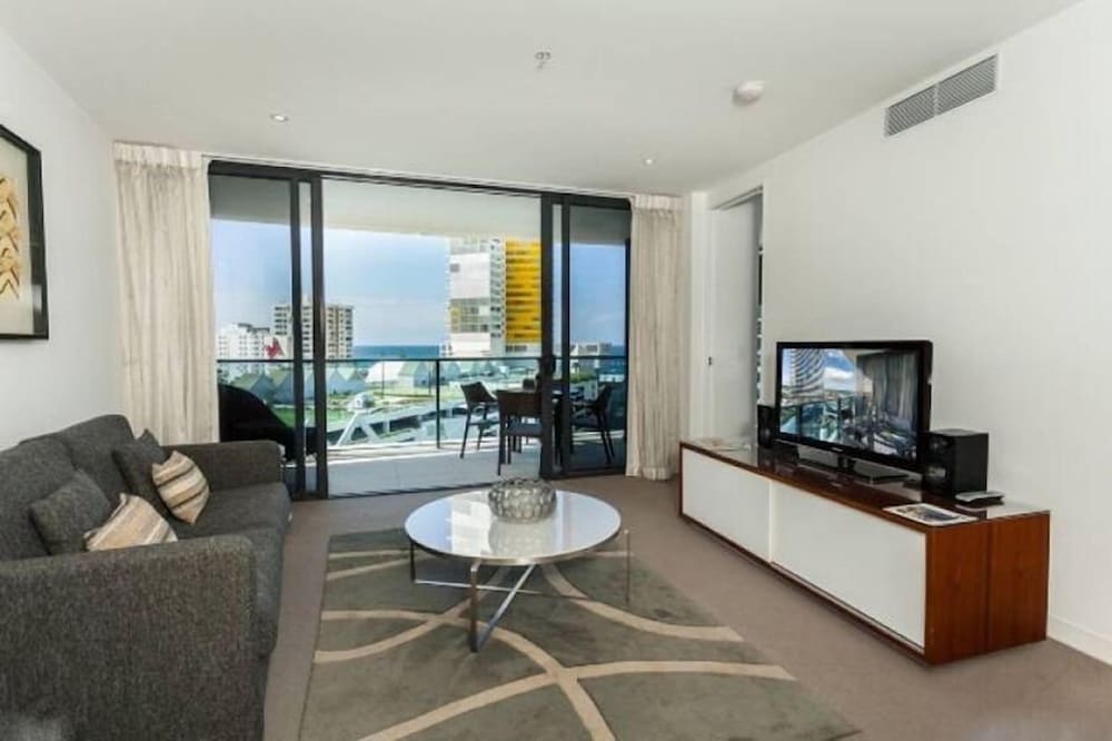 The Oracle Resort Broadbeach - Gclr 38/50