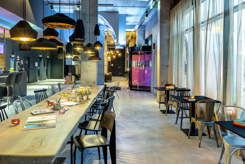 Moxy Milan Linate Airport 34/40