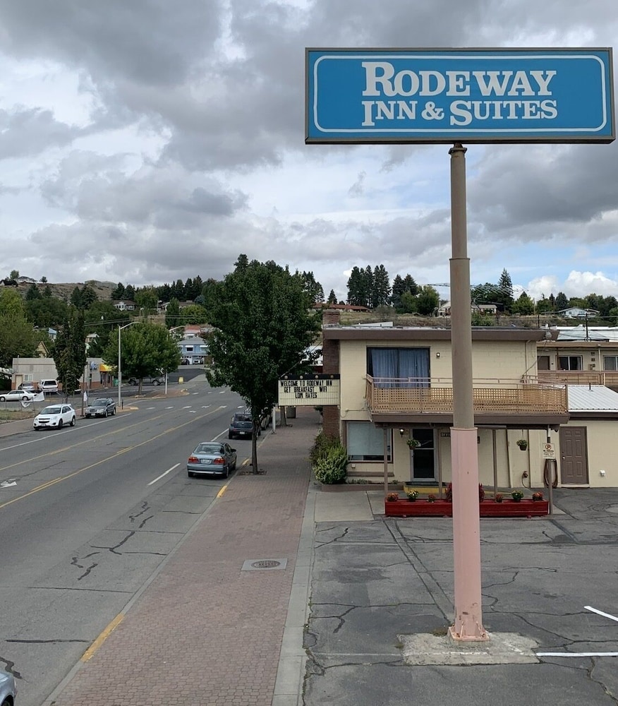 Rodeway Inn and Suites Omak Okanogan 1/30