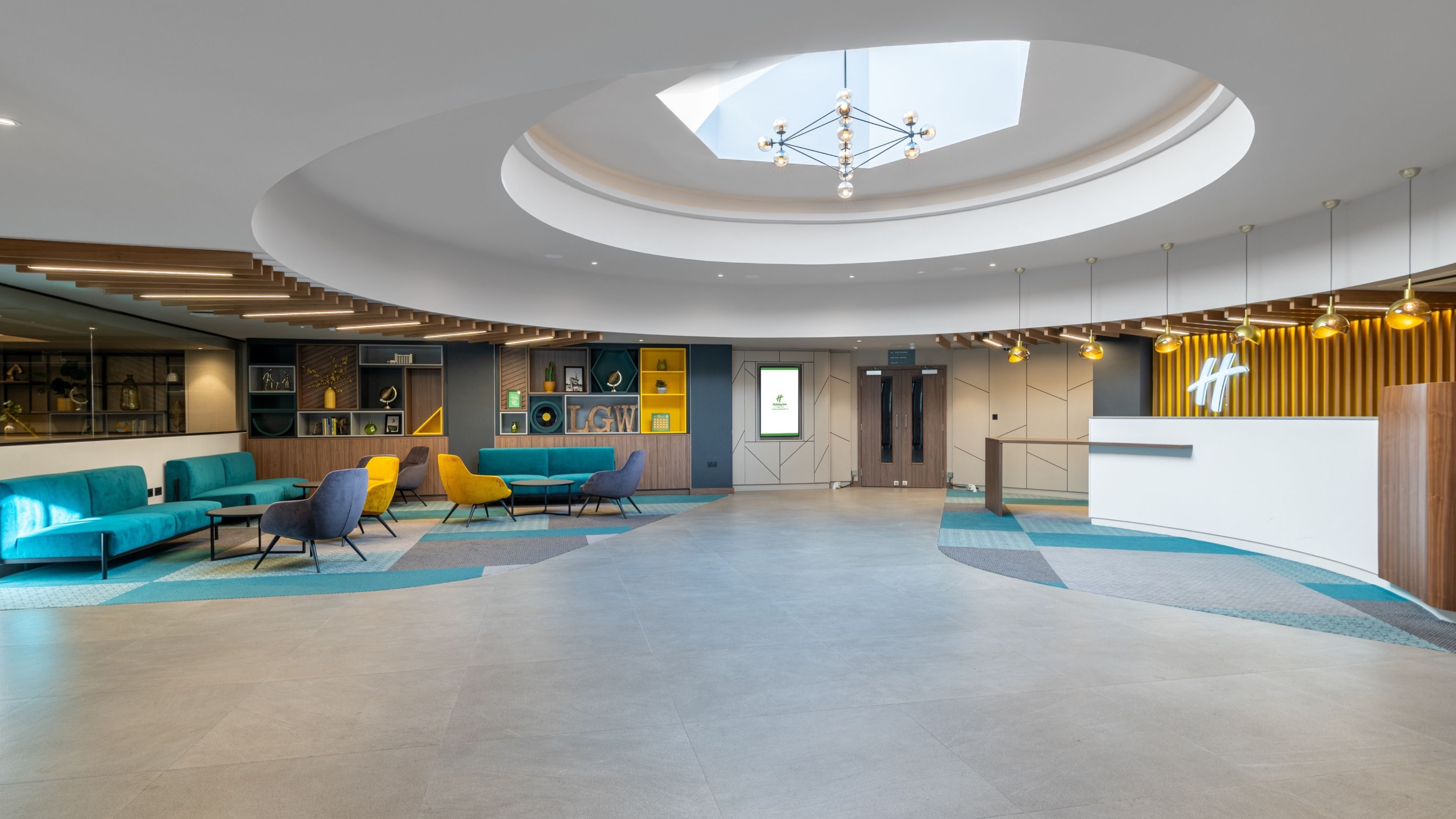 Holiday Inn London Gatwick Worth 44/50
