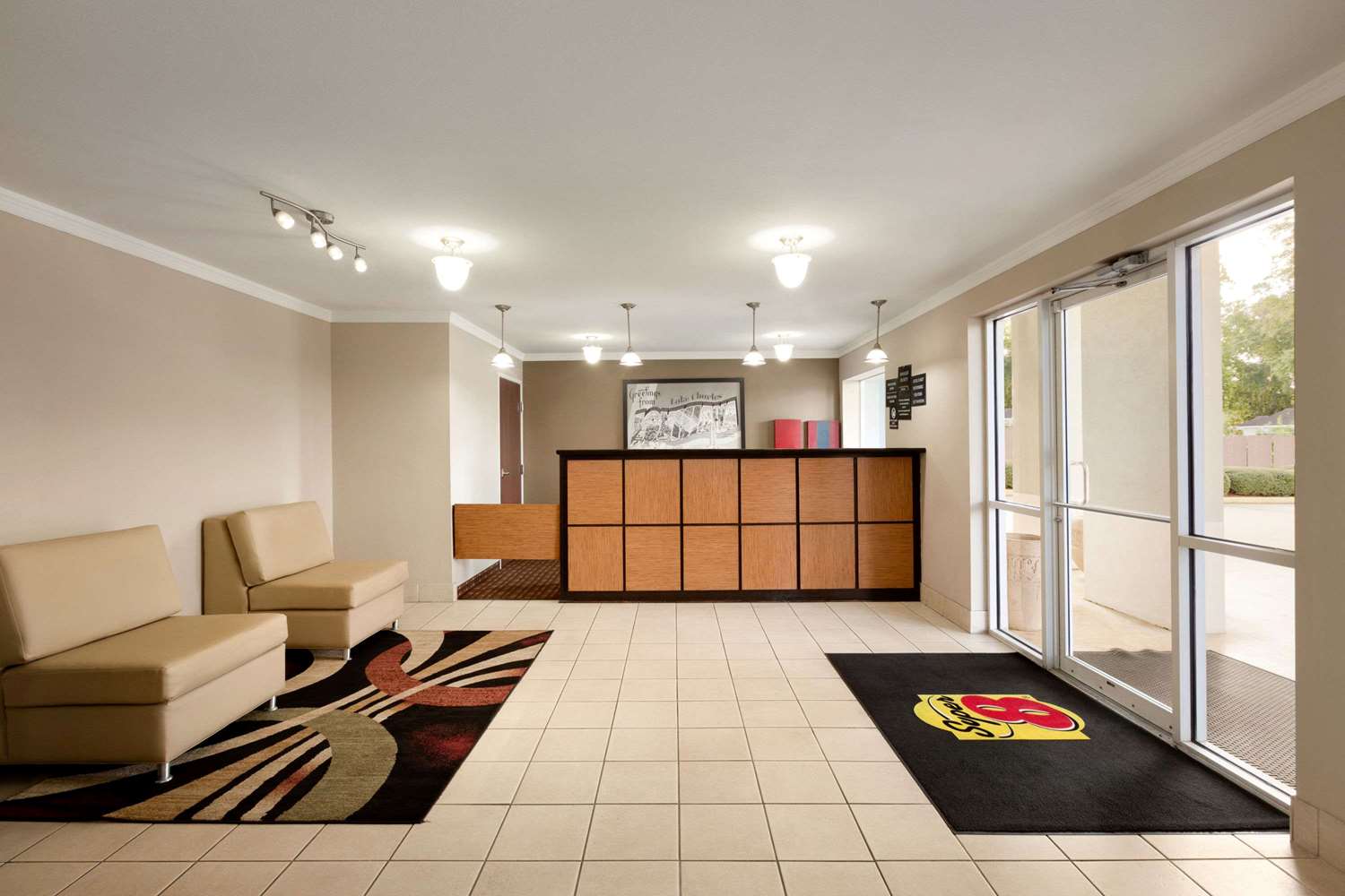 Super 8 By Wyndham Lake Charles Northeast 6/22