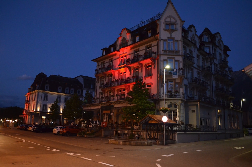 Carlton-Europe Vintage Adult Hotel 10/56