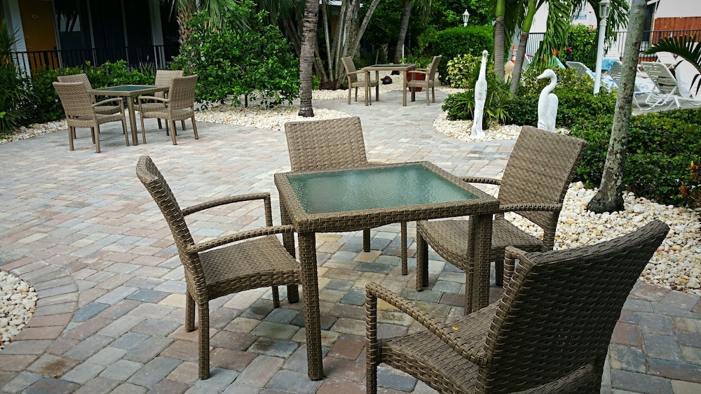 Dolphin Key Resort 22/50