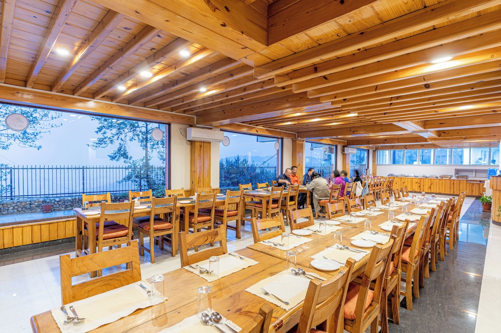 NAGARKOT SHANGRILA RESORT 46/60